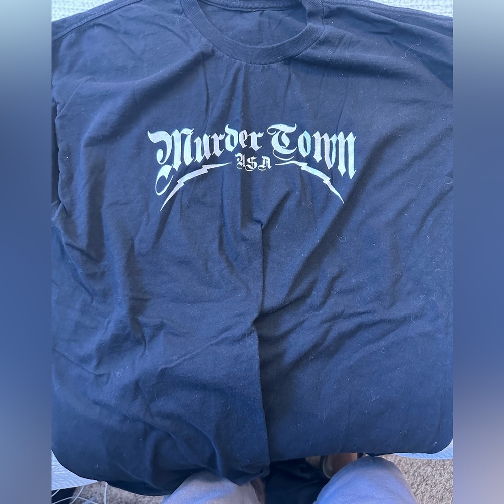 Murdertown men’s t shirt. Large.